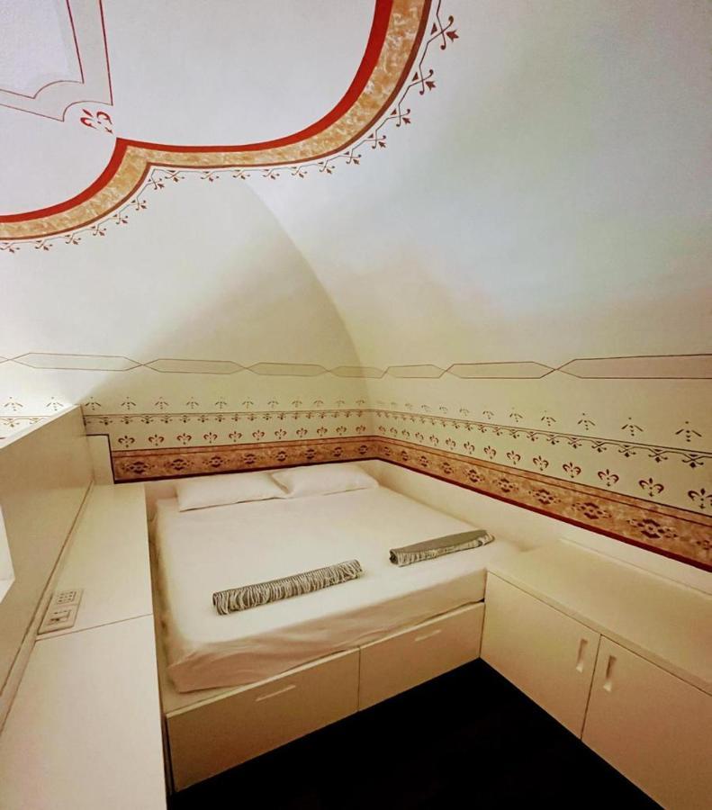 Visconti 89-Duplex Suite Барі Екстер'єр фото